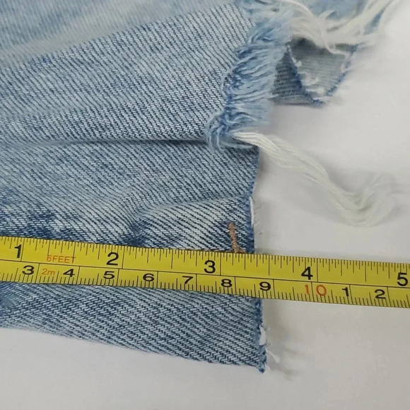 BLANK NYC Light Wash High Rise Ribcage Jean Shorts Size 26 NWT Cut Off - Picture 14 of 14